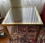 Twee klassiek-moderne vierkante bijzettafels messing en glas, Huis en Inrichting, Tafels | Bijzettafels, Ophalen, Gebruikt, Vierkant