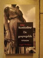 Lisa Scottoline - De gespiegelde vrouw, Boeken, Gelezen, Ophalen of Verzenden, Nederland, Lisa Scottoline