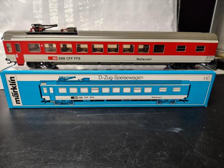 Märklin H0 4217 Zwitsers restauratierijtuig met verlichting, Hobby en Vrije tijd, Modeltreinen | H0, Zo goed als nieuw, Wagon