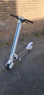 Elektrische step, Fietsen en Brommers, Steps, Ophalen of Verzenden, Gebruikt, Elektrische step (E-scooter), Trottinette Élecrruque 120
