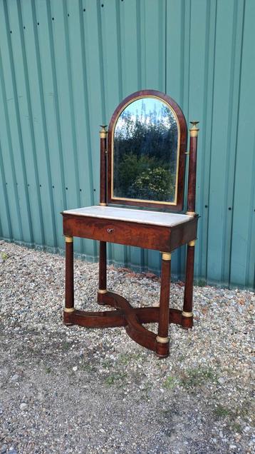 Antiek Empire Toiletmeubel met Carrara Marmer beschikbaar voor biedingen