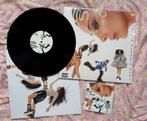 Nieuw gesealed JADE - Thats Showbiz Baby vinyl + signed card, Cd's en Dvd's, Verzenden, 2000 tot heden, Nieuw in verpakking, 12 inch