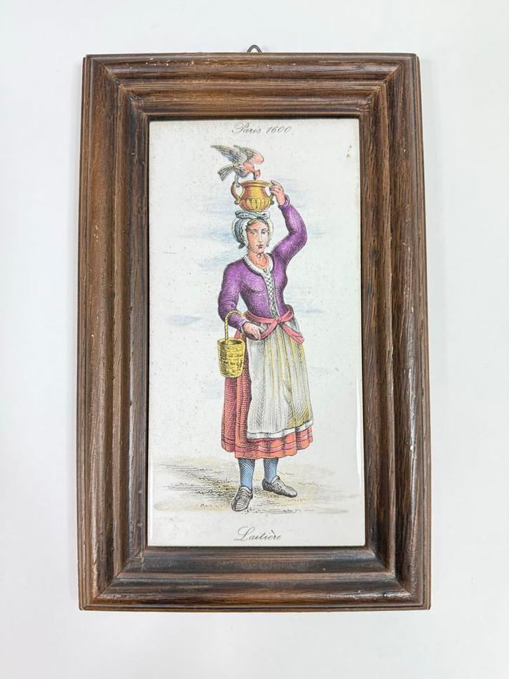 Oude Tegel met Voorstelling 'Paris 1600', Antiek en Kunst, Antiek | Wandborden en Tegels, Ophalen of Verzenden