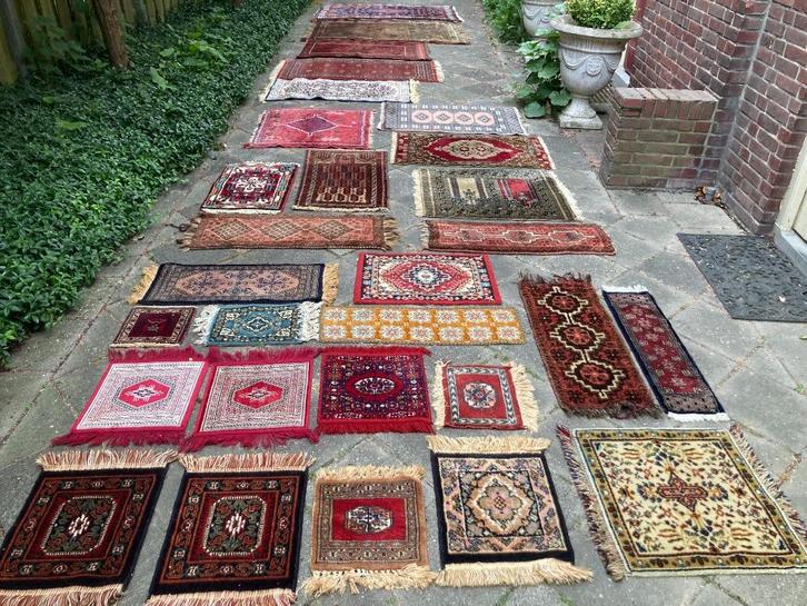 40 Perzische tafelloper kastkleedje tapijt kleed tafelkleed, Huis en Inrichting, Stoffering | Tapijten en Kleden, Gebruikt, Rechthoekig