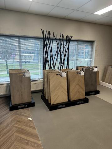 PVC vloeren | Laminaat | Tapijt | Houten Vloeren | Vinyl beschikbaar voor biedingen