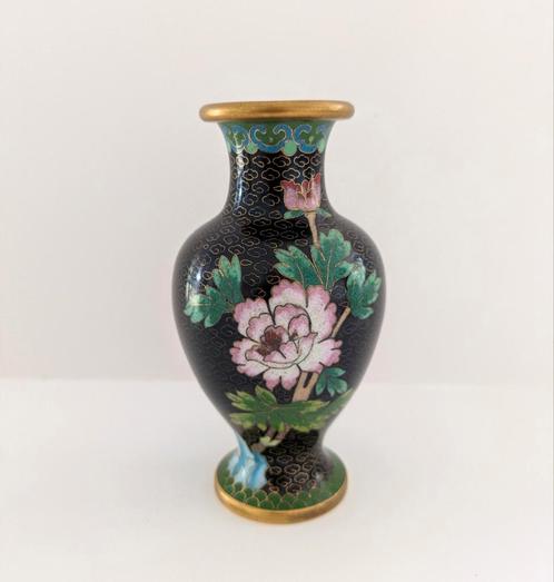 Cloisonne vaas - 13 cm hoog, Antiek en Kunst, Antiek | Vazen, Ophalen of Verzenden