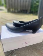 Zwarte pumps, Kleding | Dames, Schoenen, Ophalen of Verzenden, Zo goed als nieuw, Zwart