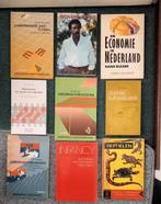 Maatschappelijk werk en andere boeken 9 stuks, Ophalen of Verzenden, Gelezen