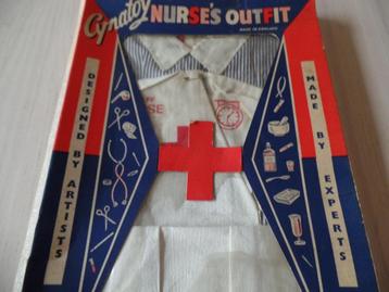 Verpleegsterskleding voor ca 10 jarigen nog in doos