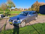 BMW 530XI 5 serie Touring 2005 Grijs, Auto's, 1660 kg, Zwart, 2000 kg, Leder en Stof