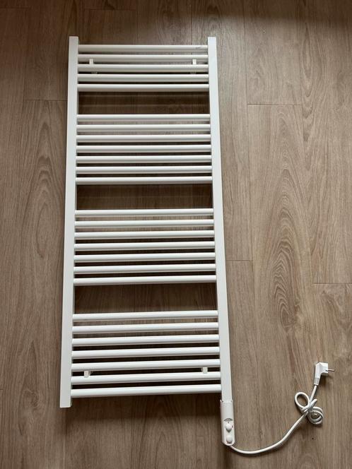 Zehnder Zeno ZNE-120-050/DD – elektrische handdoekradiator, Doe-het-zelf en Verbouw, Verwarming en Radiatoren, Zo goed als nieuw
