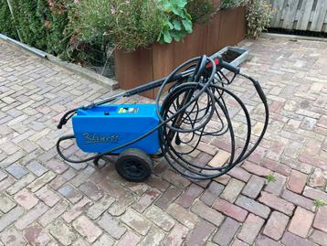 100 Bar HD reiniger 220 Volt beschikbaar voor biedingen