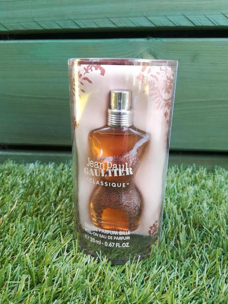 Jean Paul Gaultier roll-on eau de parfum, Verzamelen, Parfumverzamelingen, Nieuw, Parfumfles, Gevuld, Ophalen of Verzenden