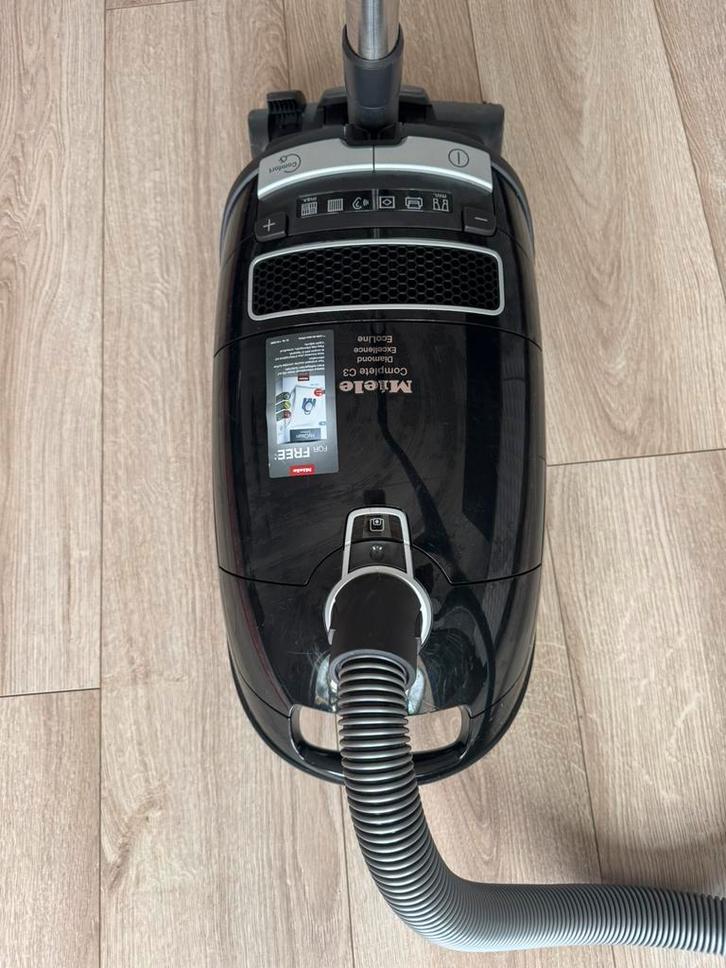 Miele Complete C3 Diamond Excellence EcoLine, Witgoed en Apparatuur, Stofzuigers, Zo goed als nieuw, Stofzuiger, Minder dan 1200 watt