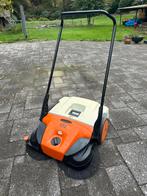 Veegmachine Stihl KG770, nog in prima staat!, Tuin en Terras, Veegmachines, Ophalen, Gebruikt
