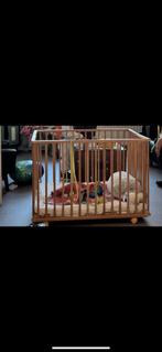 prenatal foldable crib on wheels, Kinderen en Baby's, Boxen, Ophalen, Zo goed als nieuw, Vierkant, In hoogte verstelbaar