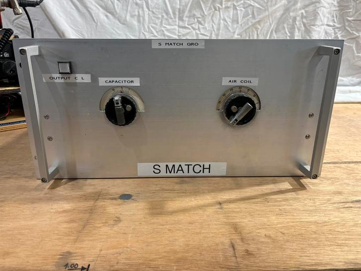 antenne tuner S match Qro 3kw, Telecommunicatie, Zenders en Ontvangers, Zo goed als nieuw, Ophalen