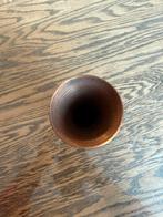 Blauwe vaas met bloemmotief, Ophalen