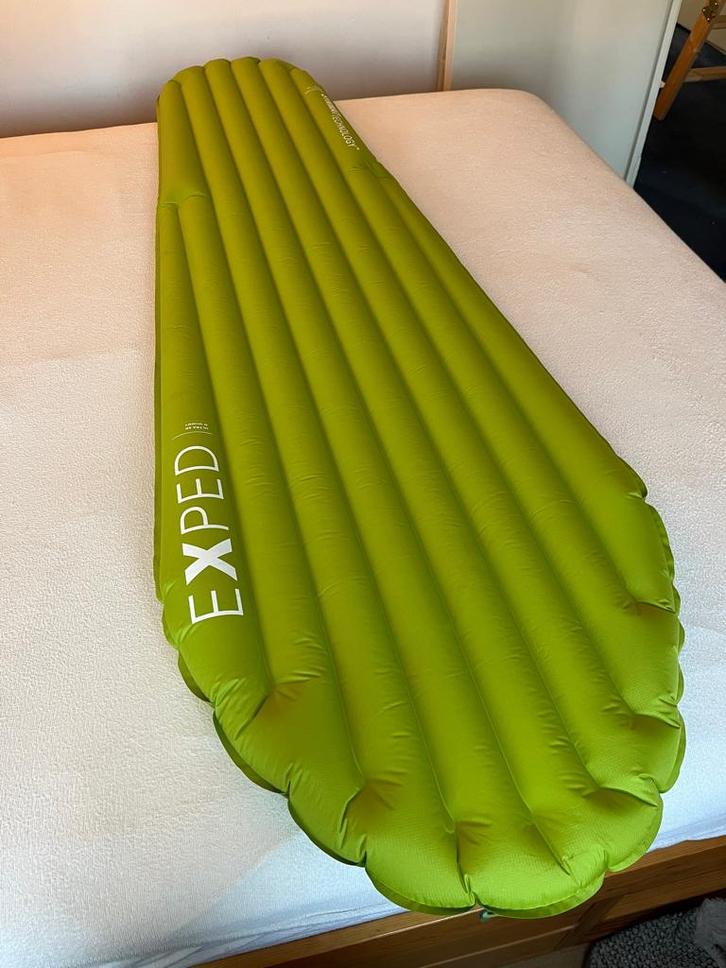 EXPED - Ultra 5R - Slaapmat - Mummy - M + Schnozzel-pompzak, Caravans en Kamperen, Slaapmatten, Zo goed als nieuw, 1-persoons