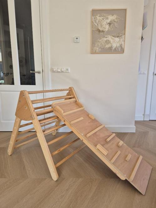 Pikler driehoek met glijbaan en klimplank, Kinderen en Baby's, Speelgoed | Houten speelgoed, Zo goed als nieuw, Overige typen