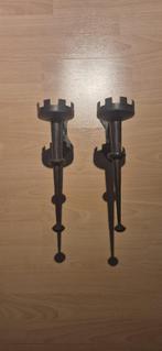 2 Zwart metalen kandelaars, Huis en Inrichting, Woonaccessoires | Kandelaars en Kaarsen, Ophalen, Gebruikt, 25 tot 50 cm, Zwart