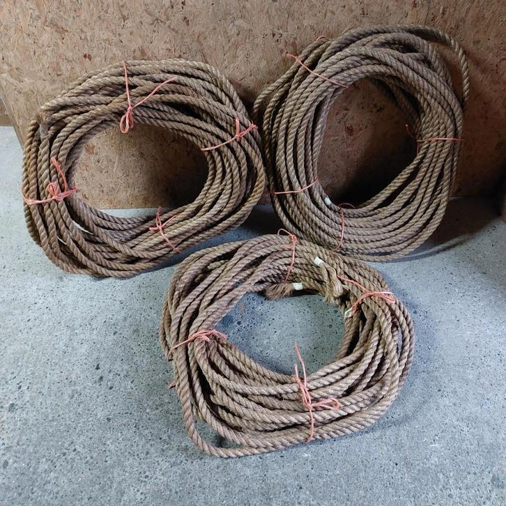 Geolied Touw - 1.5/2 cm dik - 50-75 meter, Watersport en Boten, Accessoires en Onderhoud, Ophalen