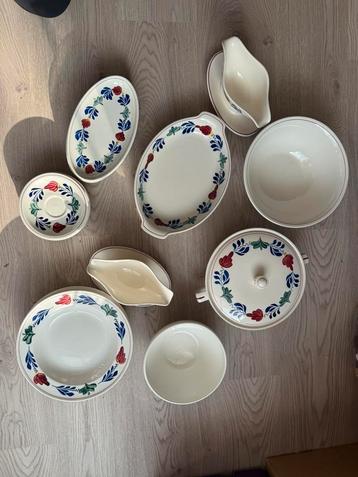 Boerenbont servies (Boch Belgie) beschikbaar voor biedingen
