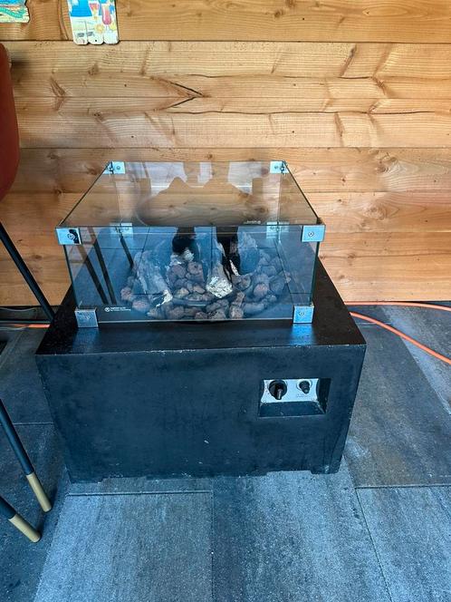 Prachtige vuurtafel met glasrand, Tuin en Terras, Vuurtafels, Gebruikt, Ophalen of Verzenden