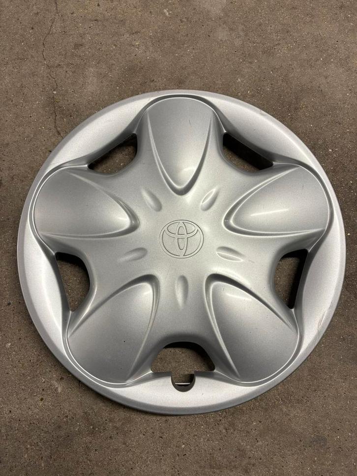 Wieldop Toyota Yaris, Auto diversen, Wieldoppen, Gebruikt, Ophalen of Verzenden