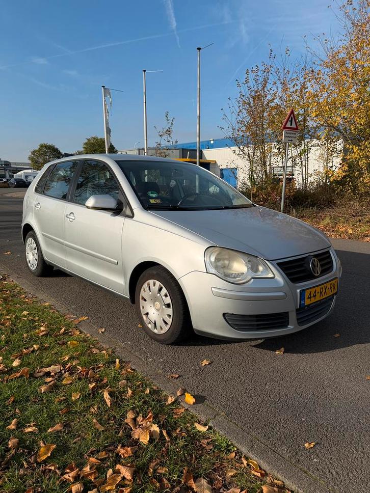 Volkswagen Polo 1.4 55KW 2005 Grijs, Auto's, Volkswagen, Particulier, Polo, Benzine, D, Hatchback, Handgeschakeld, Origineel Nederlands