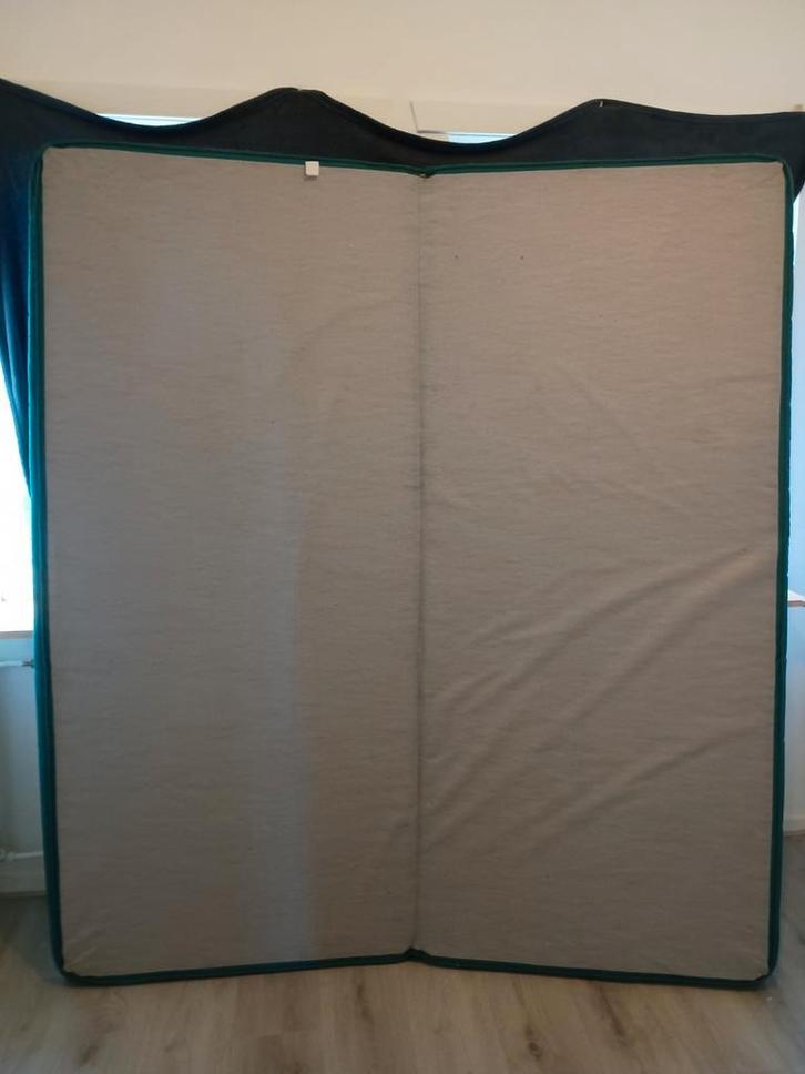 Opvouwbaar matras voor logees of dieren gratis, Huis en Inrichting, Slaapkamer | Matrassen en Bedbodems, Gebruikt, Matras, Overige maten