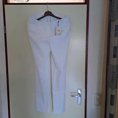 64) nieuwe witte broek merk stark maat 46, Kleding | Dames, Grote Maten, Nieuw, Broek of Spijkerbroek, Wit, Ophalen of Verzenden
