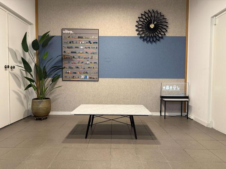 Vitra | Eames | Coffee Table | Carrara Marmer | 1x, Huis en Inrichting, Tafels | Salontafels, Gebruikt, Minder dan 50 cm, 50 tot 100 cm