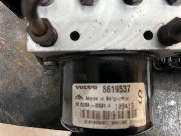 Volvo  850  v70 rempomp  en computer  beschikbaar voor biedingen