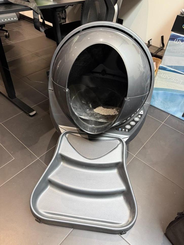 Litter-Robot 3 Connect – Slimme kattenbak met wifi en trapje, Dieren en Toebehoren, Kattenbakken, Gebruikt, Open, Zelfreinigend