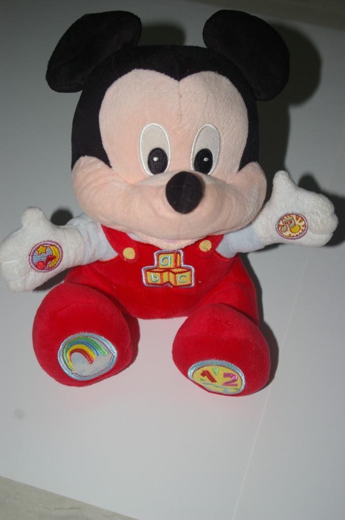 Spelende Mickey Mouse knuffel., Diversen, Sinterklaas, Zo goed als nieuw, Ophalen of Verzenden
