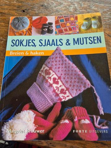 Sokjes, Sjaals & Mutsen - Breien & Haken Boek beschikbaar voor biedingen