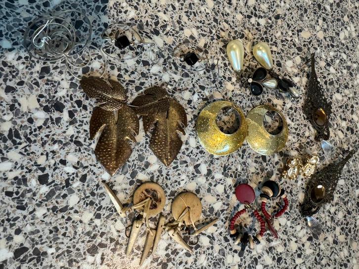 Diverse Oorbellen Collectie, Sieraden, Tassen en Uiterlijk, Oorbellen, Gebruikt, Knopjes of Stekers, Overige materialen, Overige kleuren