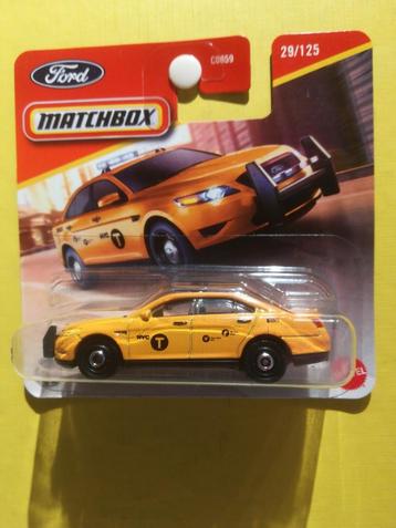 Ford Police Interceptor taxi Matchbox 29/125 beschikbaar voor biedingen