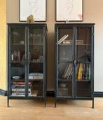2 Vitrinekasten PTMD - goede staat, mogen ook per stuk weg!, Gebruikt, Stoer loft, Glas, 25 tot 50 cm