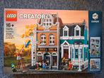 LEGO Creator expert - 10270 Book shop, Kinderen en Baby's, Speelgoed | Duplo en Lego, Ophalen of Verzenden, Zo goed als nieuw