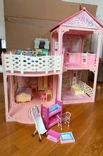 Barbie poppenhuis met toebehoren /jaren negentig / Vintage, Kinderen en Baby's, Speelgoed | Poppenhuizen, Ophalen, Poppenhuis
