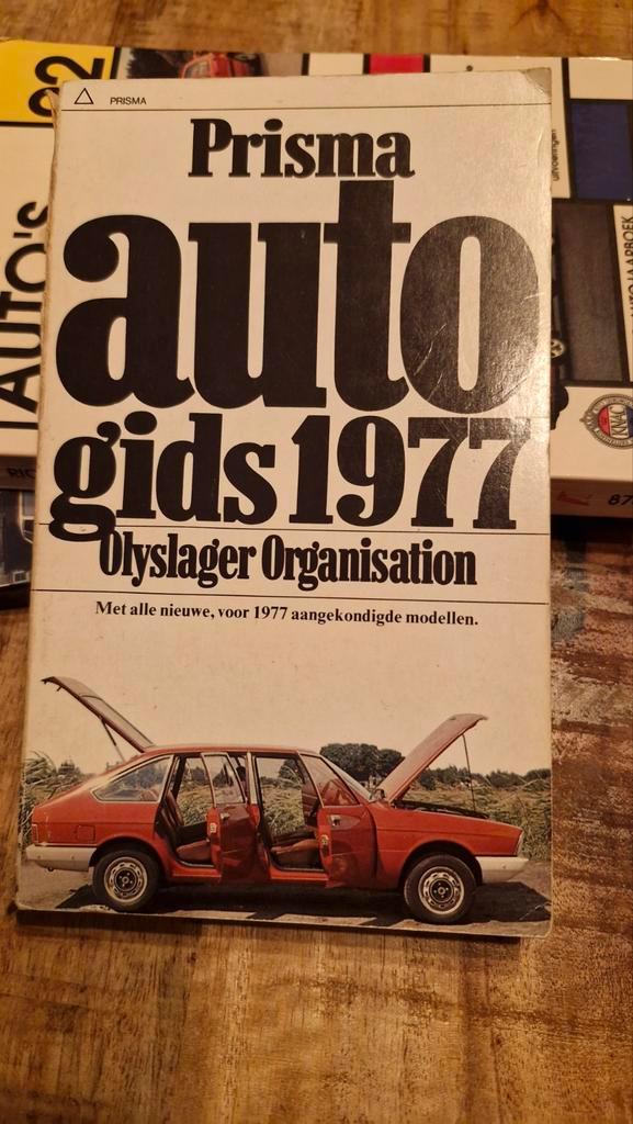 Prisma Autogids 1977 - Klassieker!, Boeken, Auto's | Boeken, Gelezen, Algemeen, Ophalen of Verzenden
