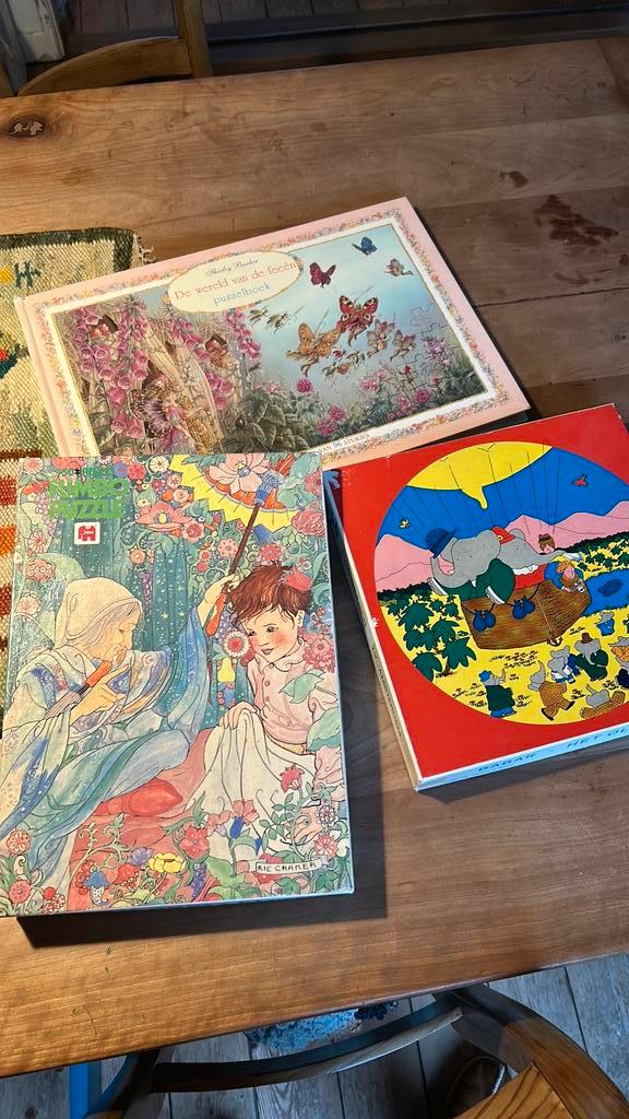 Rie Cramer 50st puzzel en puzzelboek wereld van de feeën, Antiek en Kunst, Antiek | Speelgoed, Ophalen of Verzenden