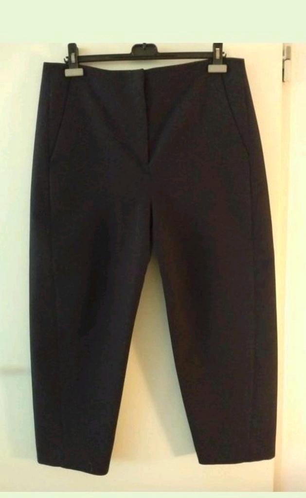COS donkerblauwe pantalon broek met steekzakken mt 44., Kleding | Dames, Broeken en Pantalons, Zo goed als nieuw, Maat 42/44 (L)