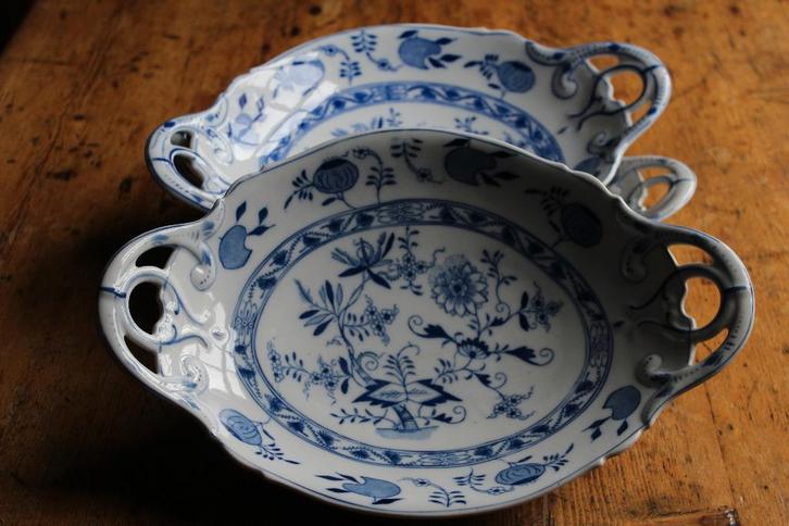 3 Brood/serveerschalen, Zwiebelmuster, L Regout, Antiek en Kunst, Antiek | Porselein, Ophalen of Verzenden