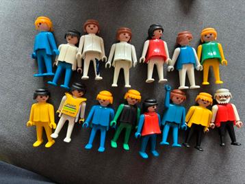 15 playmobil poppetjes beschikbaar voor biedingen