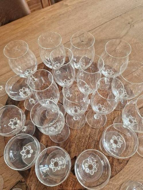 Prachtig glasservies eind jaren 80 (34 delen), Huis en Inrichting, Keuken | Servies, Glas of Glazen, Overige stijlen, Glas, Ophalen