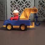 duplo takelwagen, race-auto, figuurtjes en blokjes, Kinderen en Baby's, Speelgoed | Duplo en Lego, Ophalen of Verzenden, Zo goed als nieuw