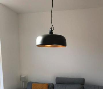 Industriële hanglamp in goede conditie beschikbaar voor biedingen